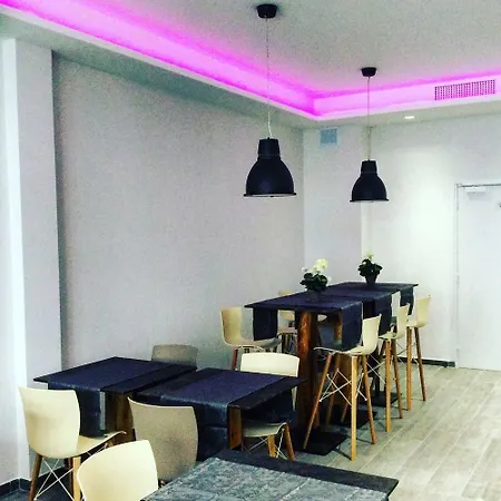 Otel Croisette 3*